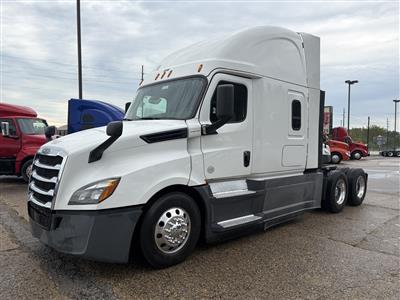 2020 Freightliner Cascadia 126