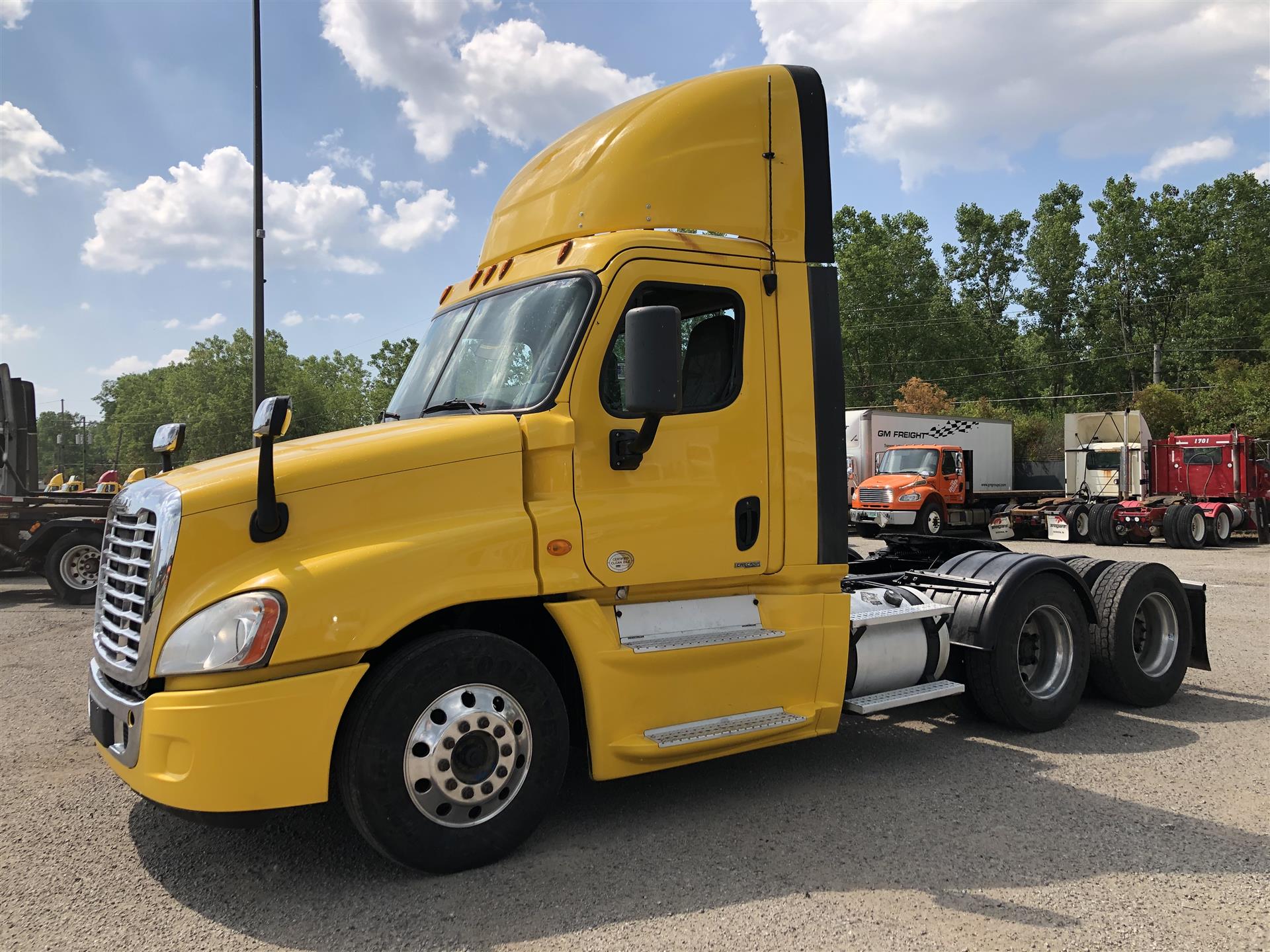 rc freightliner cascadia evo