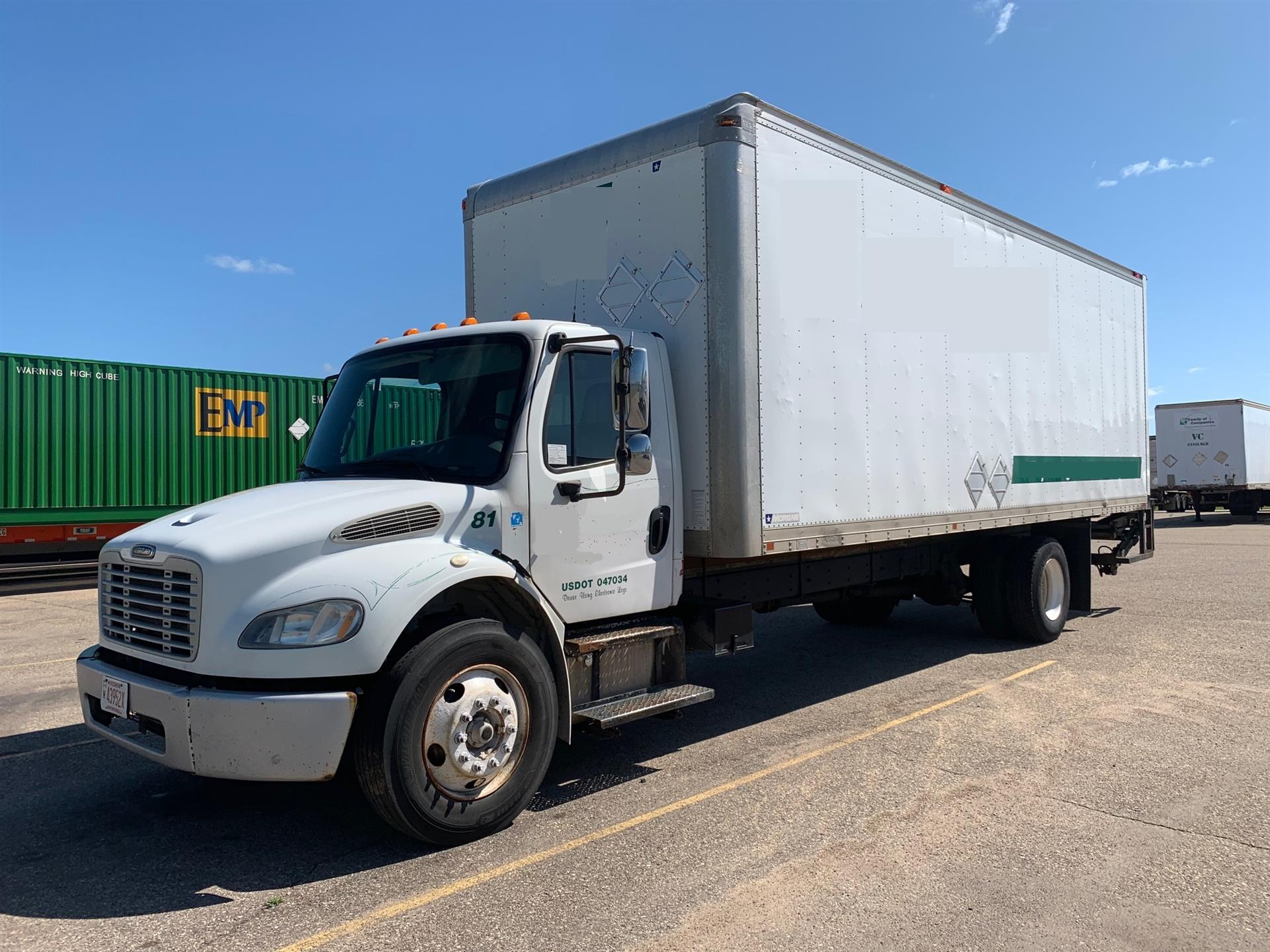 2009 Freightliner M2