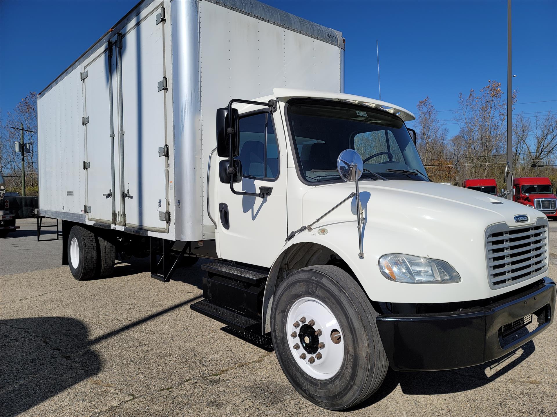 2013 Freightliner M2