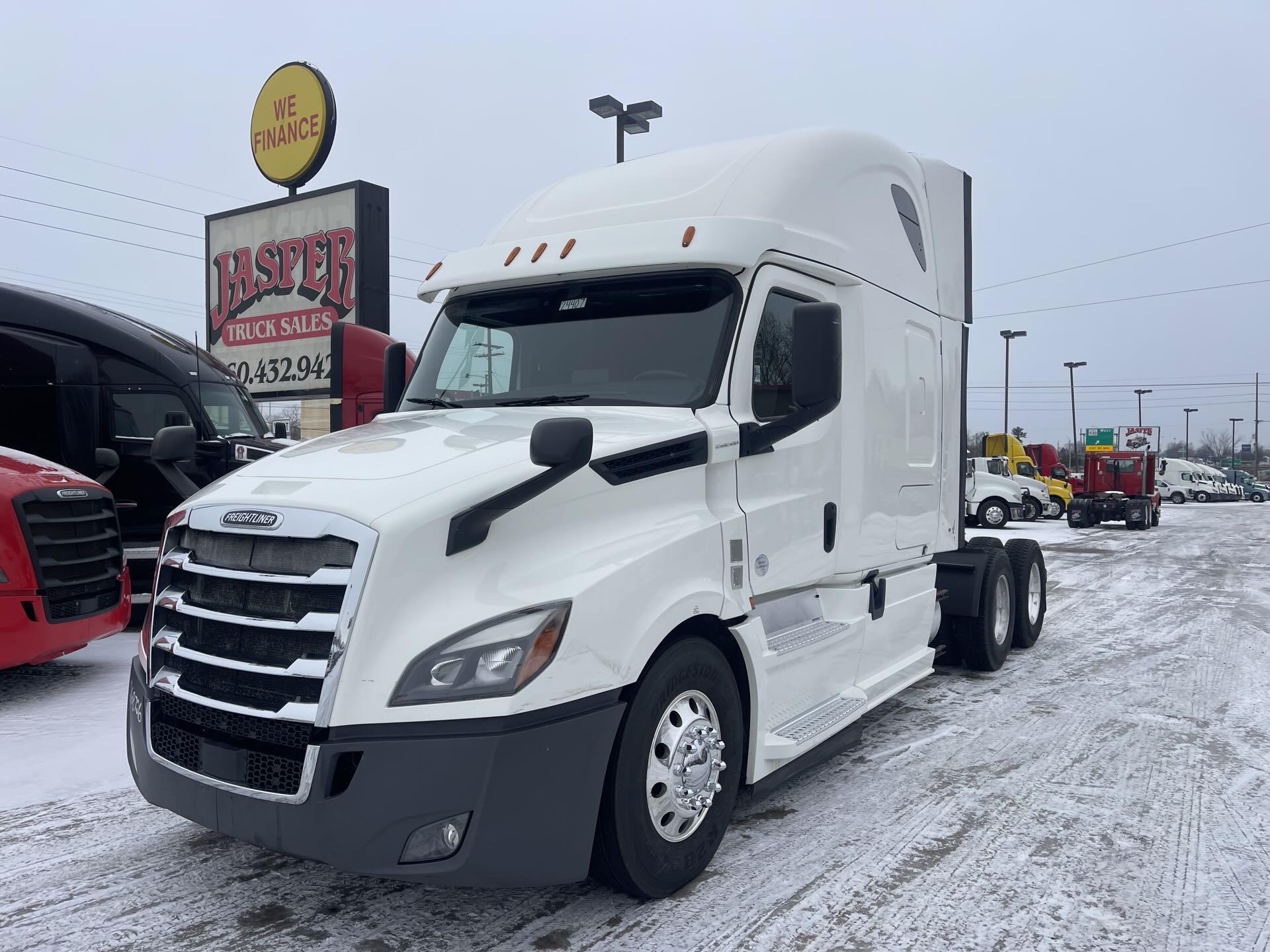 2019 Freightliner Cascadia 126