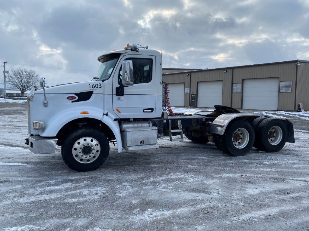 2016 Peterbilt 567
