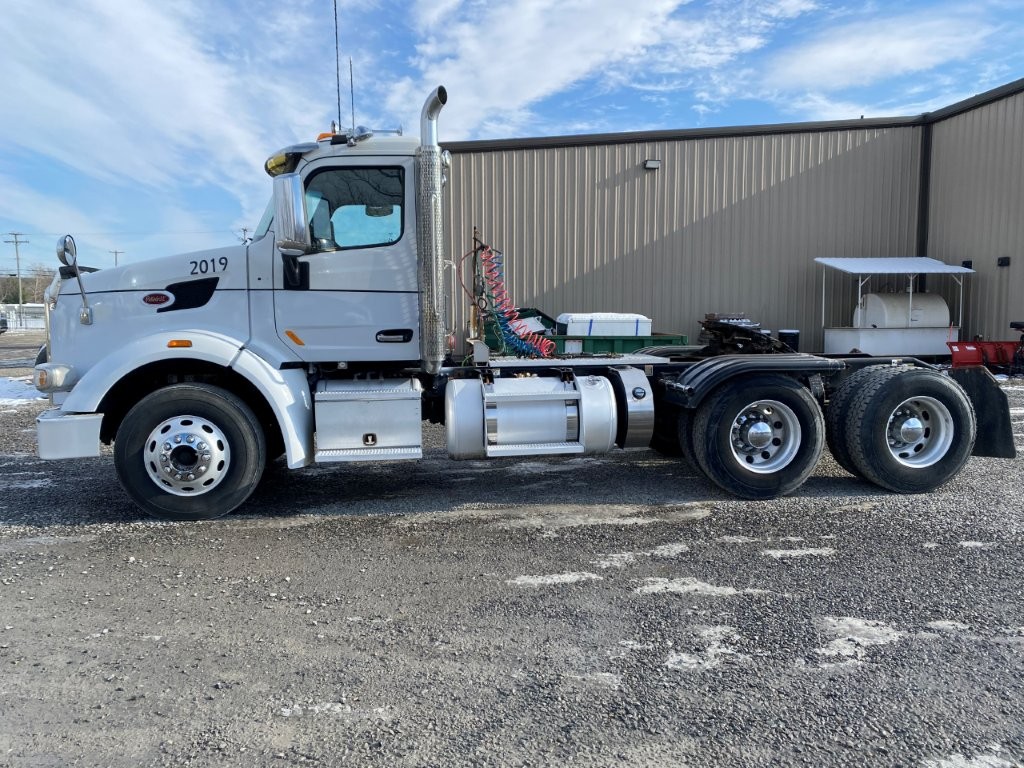 2020 Peterbilt 567