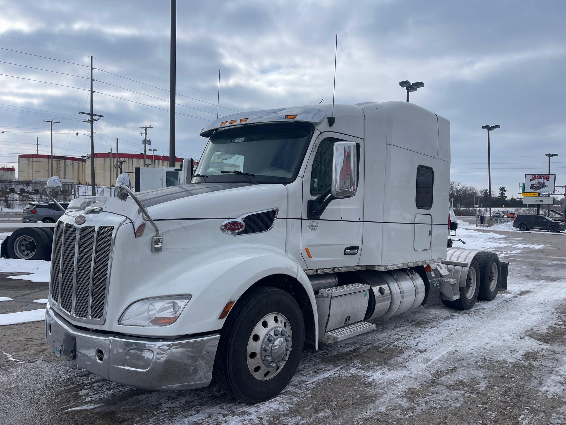 2019 Peterbilt 579