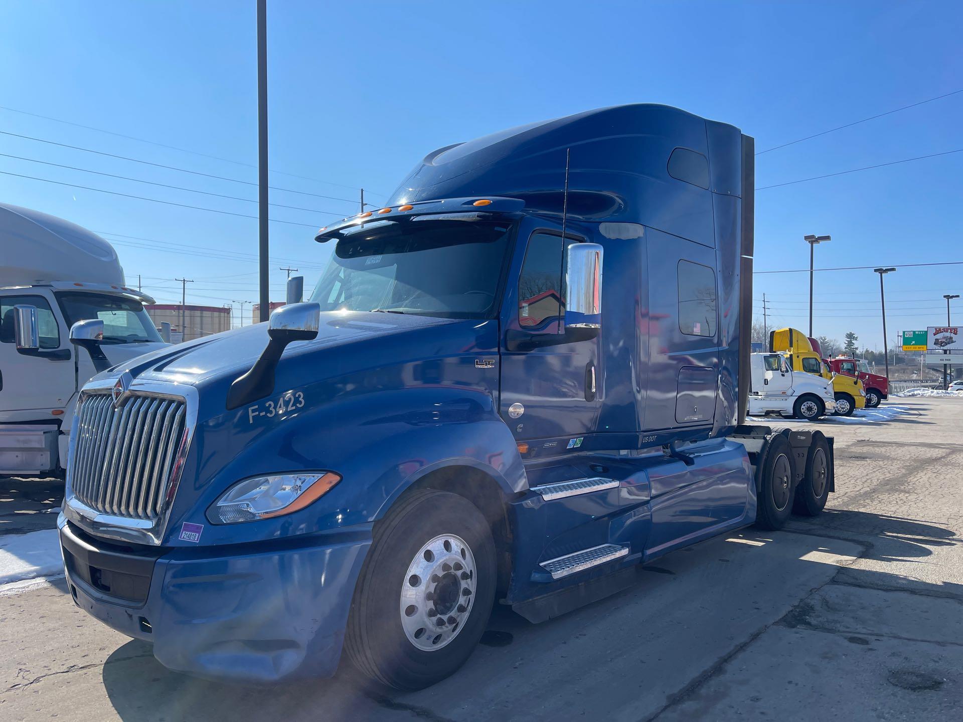 2021 International LT625