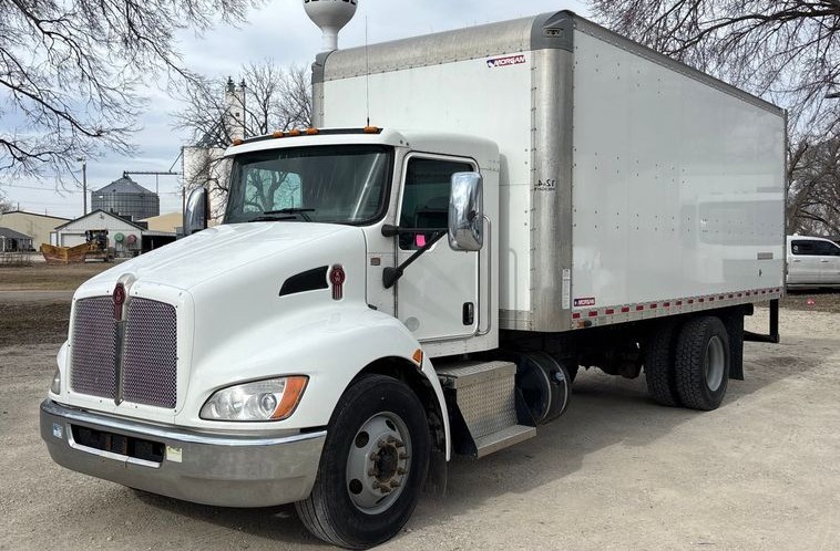 2021 Kenworth T270