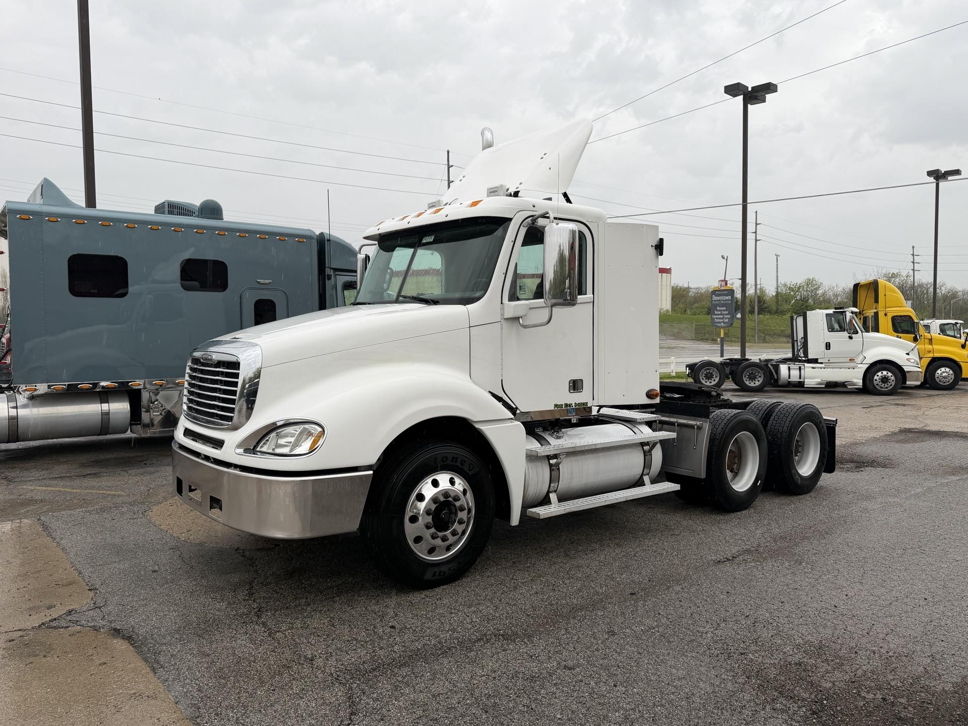 2013 Freightliner Columbia