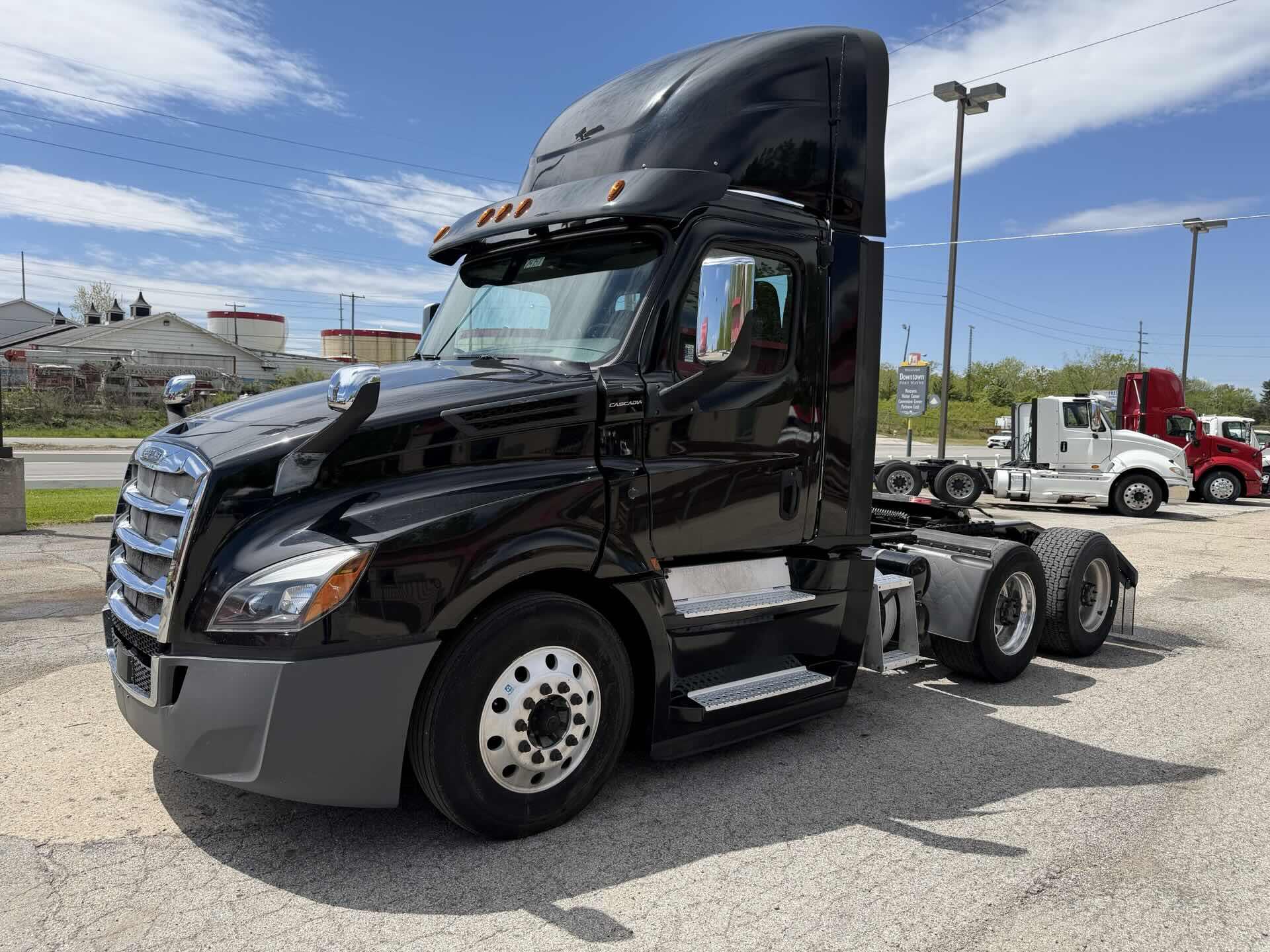 2018 Freightliner Cascadia 126