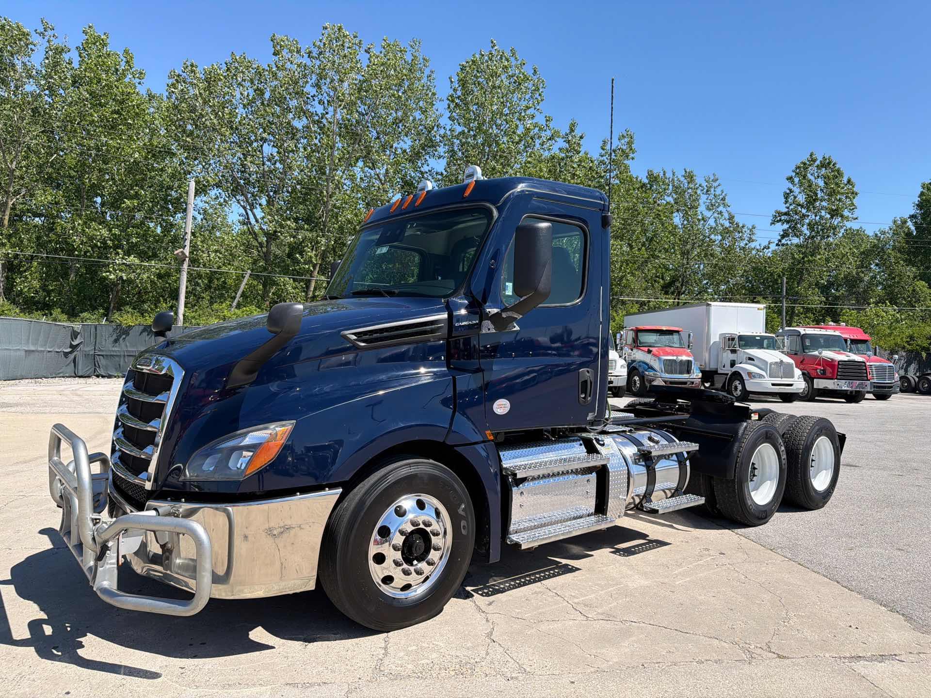 2021 Freightliner Cascadia 126
