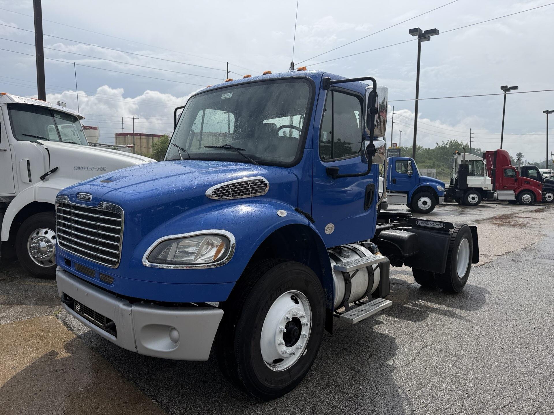 2017 Freightliner M2