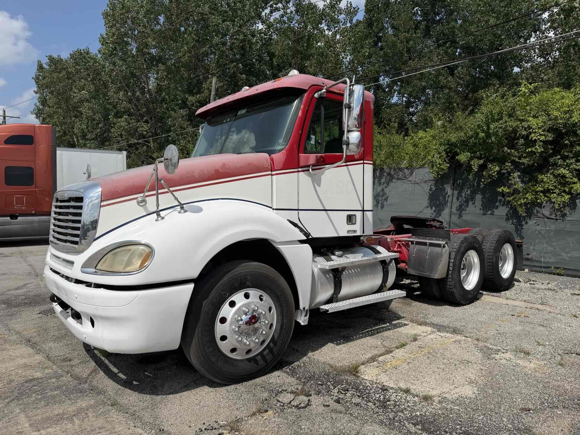 2007 Freightliner Columbia
