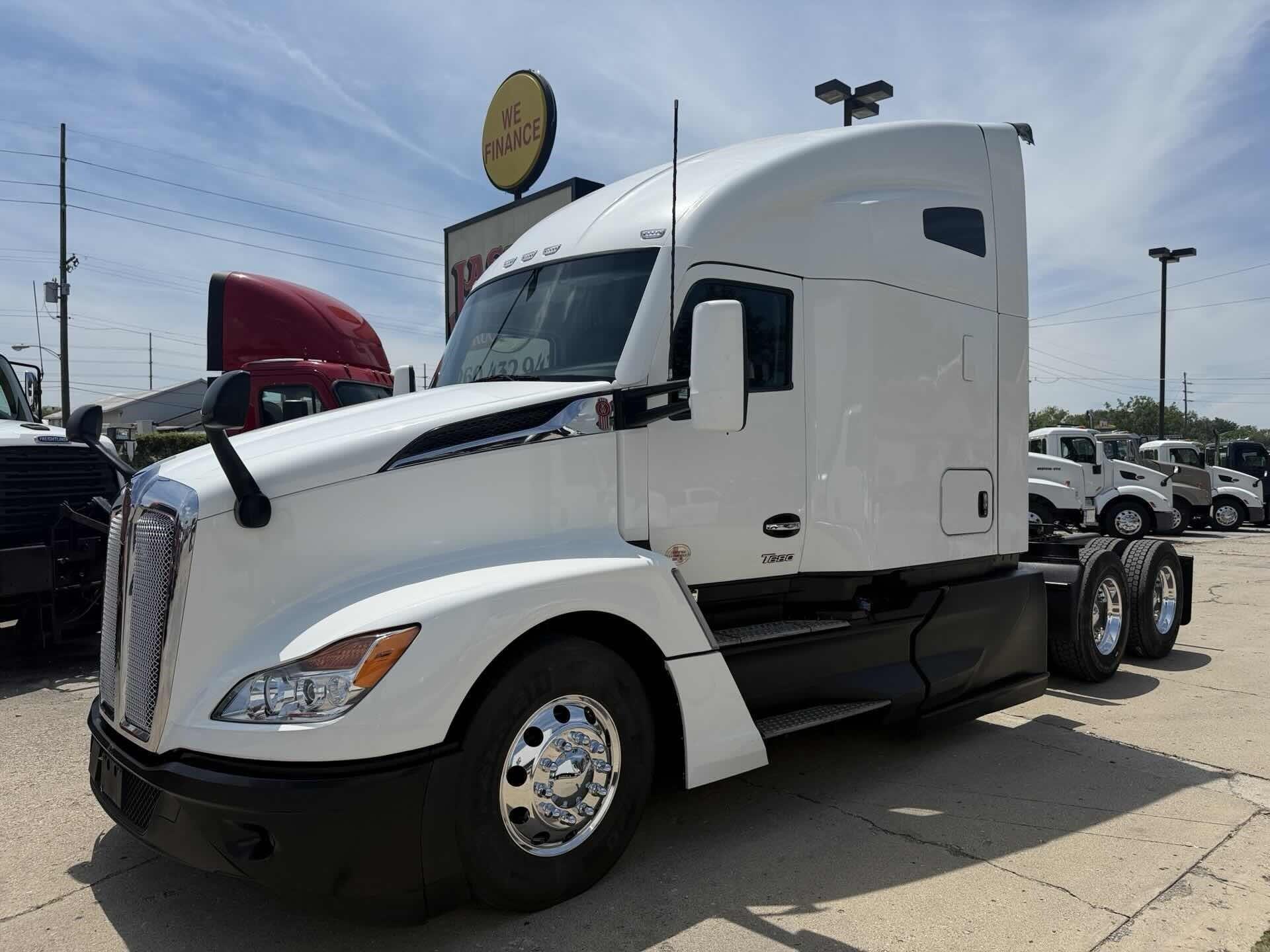 2024 Kenworth T680