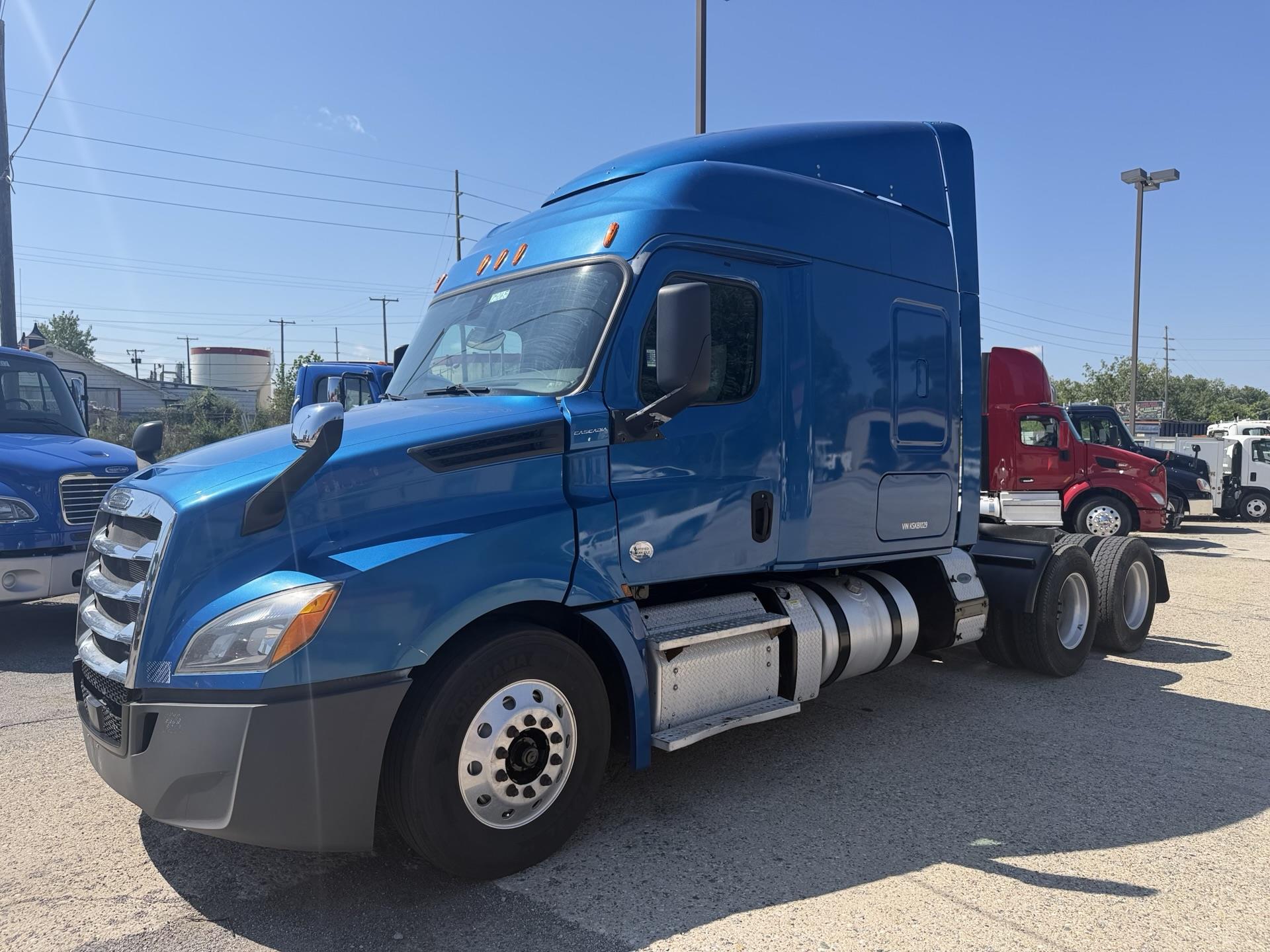 2019 Freightliner Cascadia 126