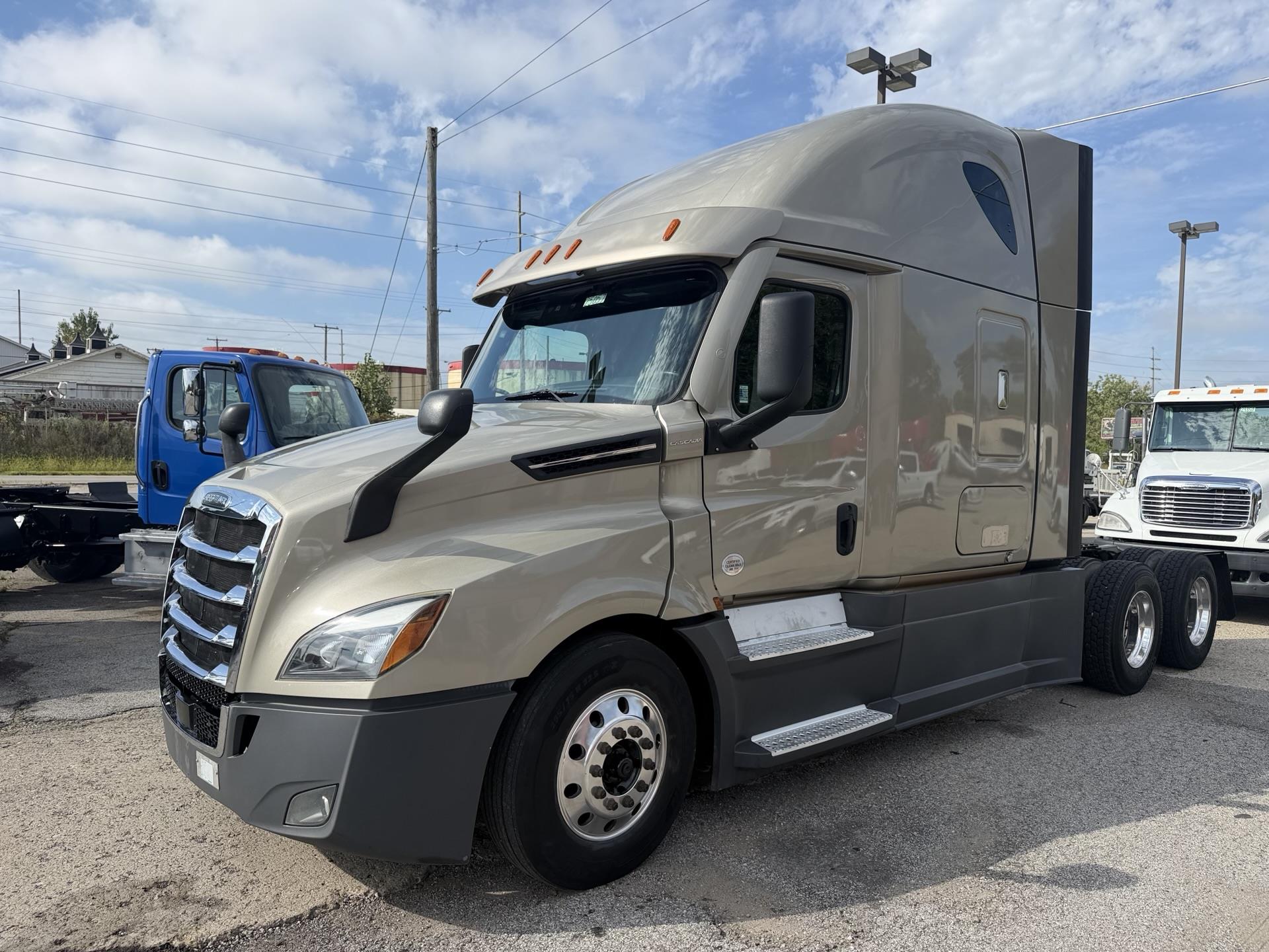 2022 Freightliner Cascadia 126