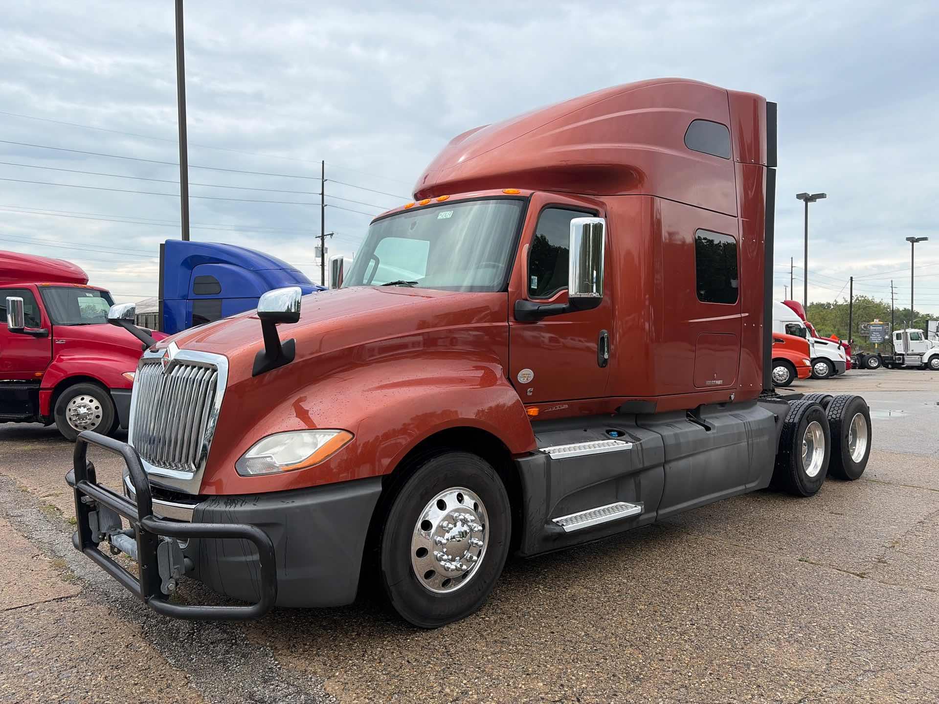 2019 International LT625