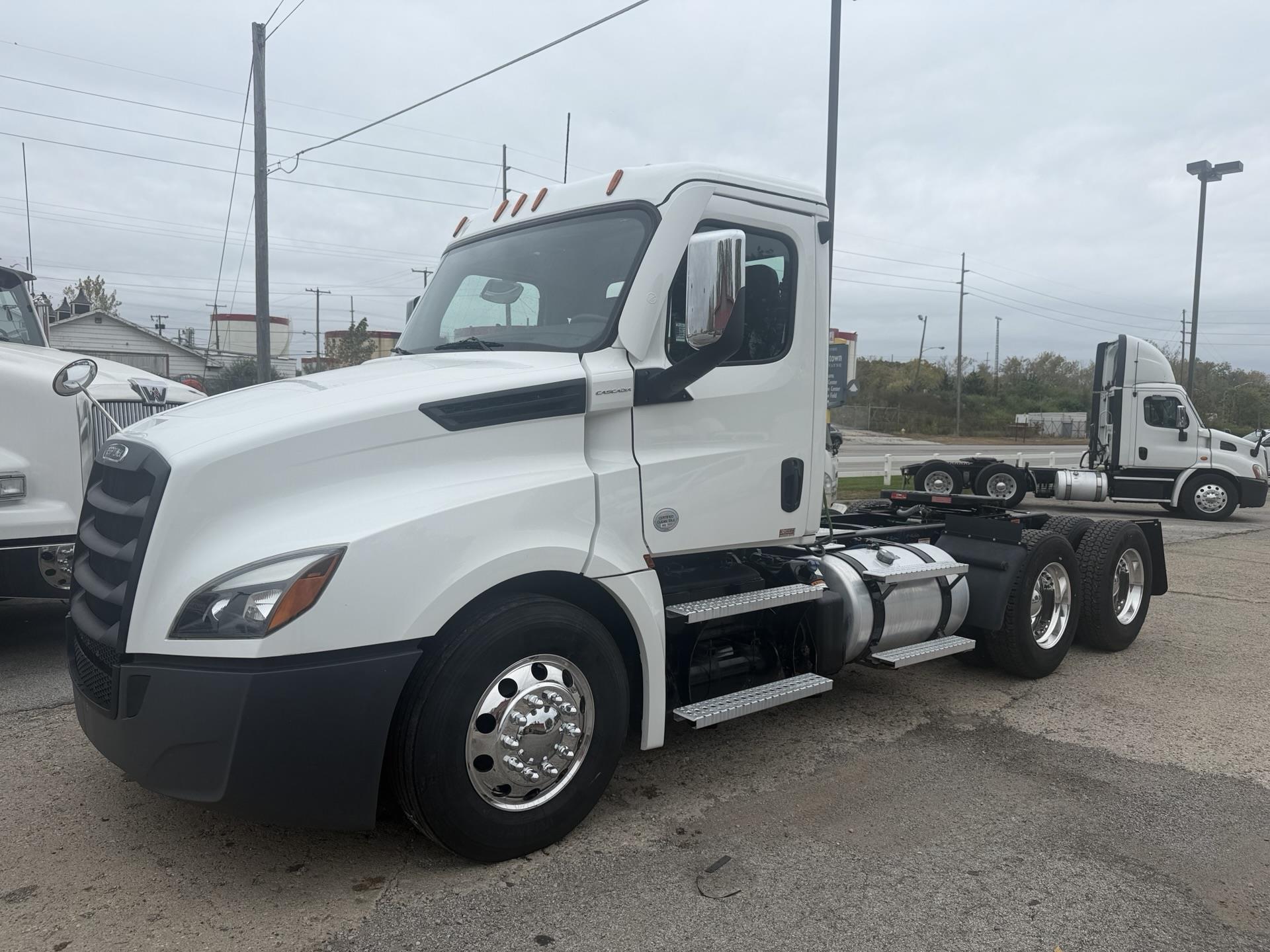 2023 Freightliner Cascadia 126