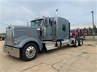2020 Kenworth W900L