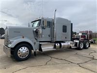 2020 Kenworth W900L