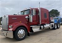 2020 Kenworth W900L