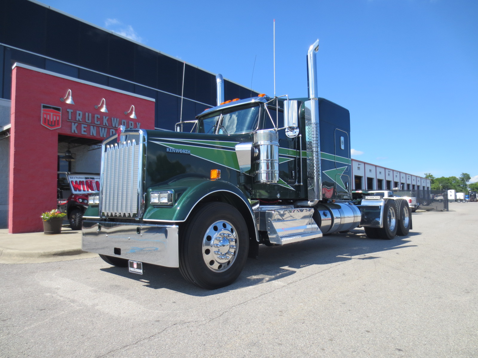 2020 Kenworth W900L