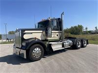 2020 Kenworth W900